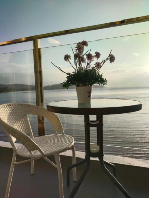 ZilleVille Studio Seaview With Balcony at Imperium Residence